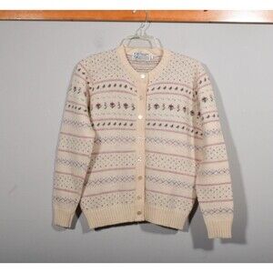Highland Glen Scotland 100% Wool Cream Purple Floral Cottagecore Cardigan 44ins